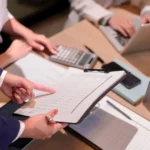 Fracture numérique et freins administratifs : Le rôle crucial d&rsquo;accompagnateur des RH